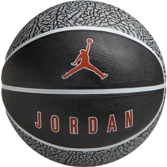Jordan Playground 2.0 8P Basketboll